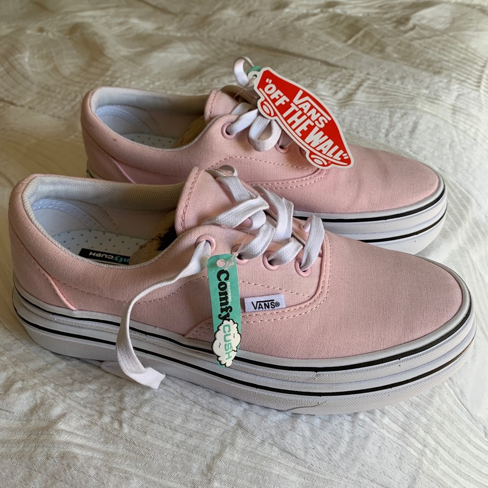 Vans platform in light pink, with tags , size 7.5